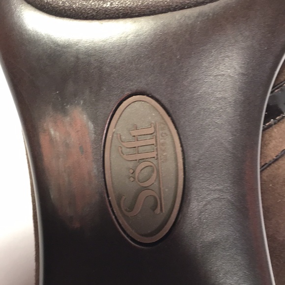 Sofft Suede Dark Brown Heels - Picture 8 of 8